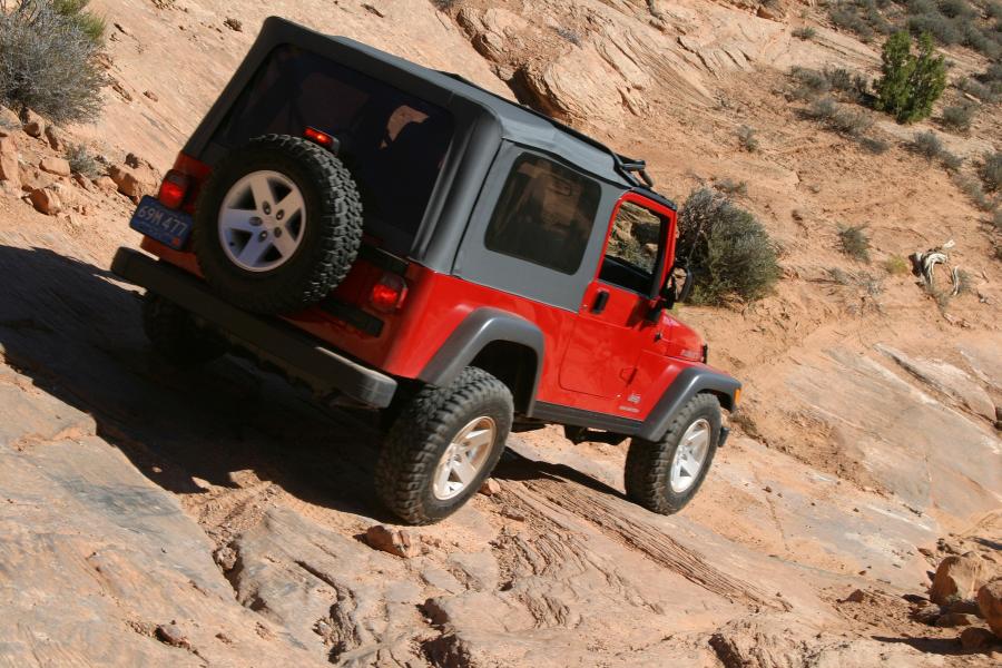  Jeep Wrangler Rubicon Unlimited 2005 года  (фото 6 из 32)